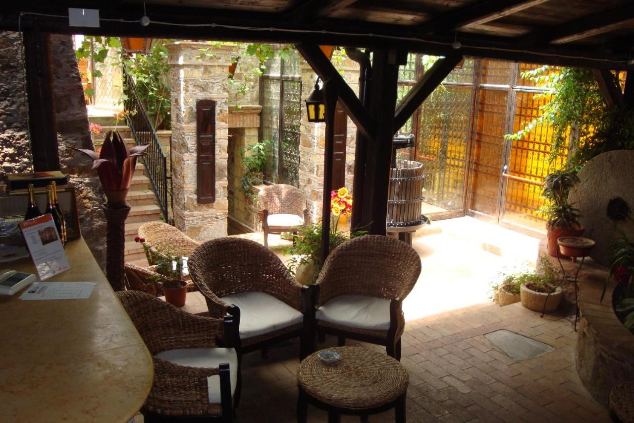 Le Due Torri Bed and Breakfast Filadelfia Buitenkant foto